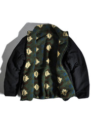 製品画像:
リバーシブルフェイクシアリング中綿ジャケット、アウトドア素材と民族風フェイクシアリングデザインを融合、秋冬の実用的で暖かいアイテム
詳細画像:
民族風フェイクシアリング素材と高密度アウトドア素材のディテールクローズアップ、防風性とデザイン性を兼ね備えたリバーシブルジャケット