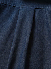 製品画像代替テキスト
フード付きウォッシュドデニム中綿ジャケット、ヴィンテージ風デザインの全体画像。多ポケットデザイン、グレーのフードとウォッシュドデニムの質感が際立つ秋冬ジャケット。
詳細画像代替テキスト
ウォッシュドデニムの質感を強調したフード付き中綿ジャケットのディテール。多ポケットデザインとフード部分のヴィンテージ感、質感にこだわった作り。