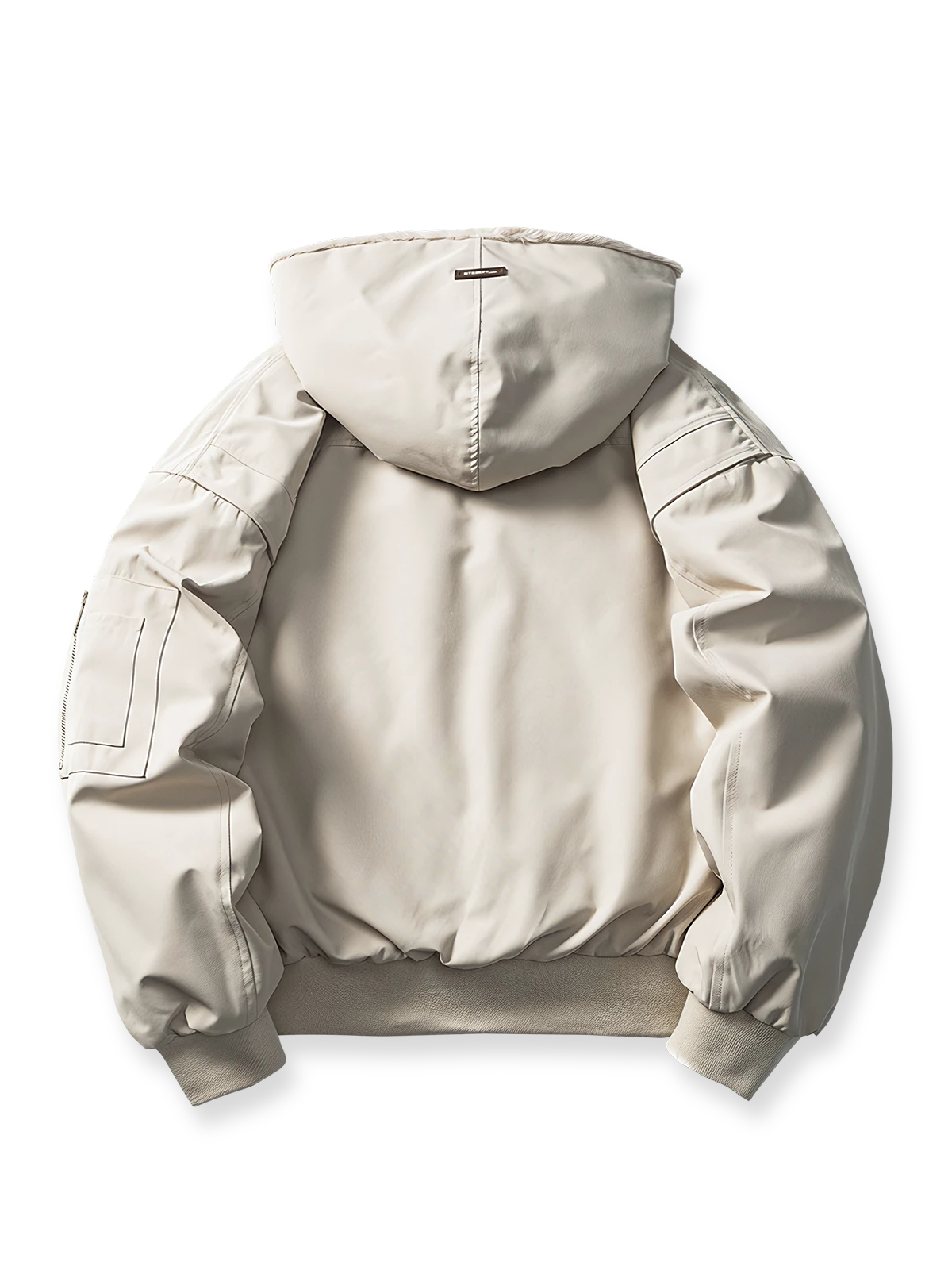 製品画像:
リバーシブルラムスキンフード付き厚手中綿ジャケット、正面展示画像、シンプルなポリエステル外層とラムスキン裏地のリバーシブルデザイン、保温性と耐久性を強調、冬の通勤やアウトドアに最適
詳細画像:
ラムスキン裏地の柔らかな質感とポリエステル外層の防風性を示すディテール画像、調節可能な袖口とフード付きデザインで機能性アップ