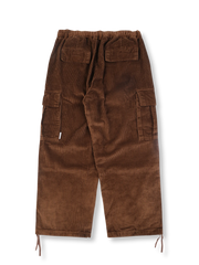 製品画像:
ビッグポケットコーデュロイカーゴパンツ、厚手コーデュロイ素材使用、ビッグポケットデザインで収納力を向上、秋冬に最適な暖かさと実用性を兼ね備えたアイテム
詳細画像:
コーデュロイ生地とビッグポケットディテール、裾のドローコードとウエストの調節可能なドローコード、ゆったりとしたシルエットでリラックスした着心地
