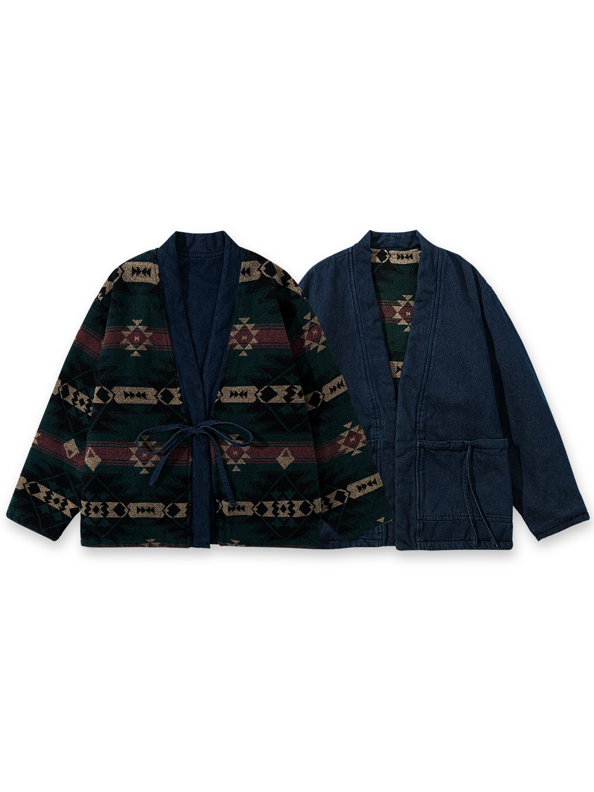 製品画像:
リバーシブル民族風中綿はんてん、民族風プリントウールとシンプルなデニムの裏地、リバーシブルデザインで文化的な魅力と実用性を兼ね備えた冬の必須アイテム
詳細画像:
民族風プリントウール素材のディテール、デニム裏地デザイン、ウエストベルトでシルエット調整可能、ゆったりとしたカットで快適な着心地