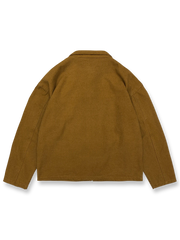 製品画像: 厚手で丈夫な100%コットンキャンバス素材を使用したワークジャケット。ドロップショルダーとルーズフィットデザインが特徴で、実用性とレトロなワークスタイルを演出。
詳細画像: クラシックなダブルパッチポケットデザインが特徴。厚手キャンバス素材で耐久性があり、カジュアルなコーディネートにも最適な一着。