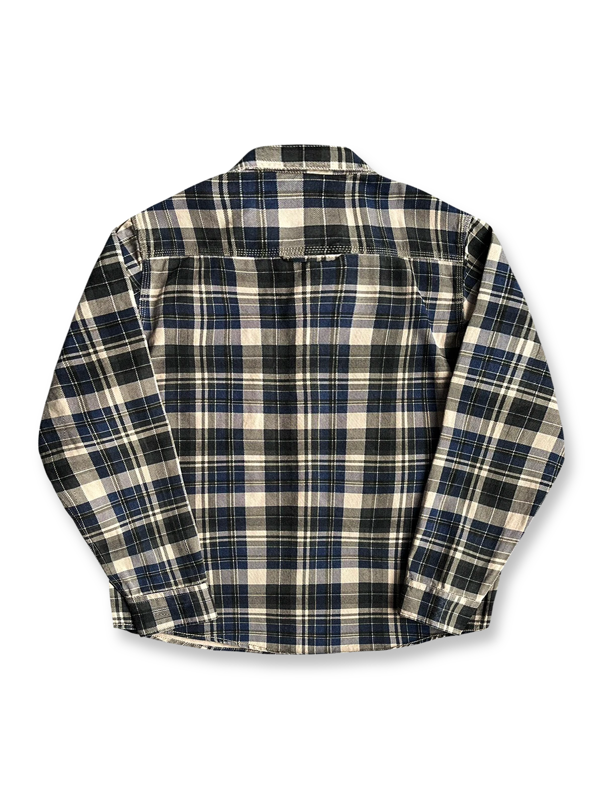 製品画像: ウォッシュド加工のチェック柄長袖シャツ。柔らかく快適な100%コットン素材で、クラシックなヴィンテージ感を演出。
詳細画像: シンプルな胸ポケットデザインとスリムフィットカットが、カジュアルでワークウェア風のアクセントを加えたチェックシャツ。