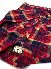 製品画像
「チェック柄フランネルシャツジャケット、厚手のコットン素材に起毛加工を施し、ヴィンテージ感のあるデザインで高い保温性と快適な着心地」
詳細画像
「レトロなチェック柄デザイン、ダブルポケットが機能性をプラス。起毛加工された厚手のコットン素材で保温性抜群、ワークウェア風のデザインが特徴」