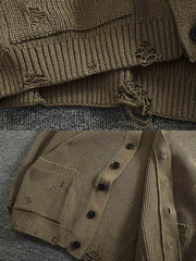 製品画像
「Vネックカーディガンセーター、ダメージ加工でヴィンテージ感を演出、厚手の柔らかなコットン素材が快適な着心地を提供」
詳細画像
「Vネックデザインがシンプルで上品、ダメージ加工による独自の風合い、前面の2つのポケットがデザインと実用性を両立」