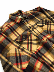 製品画像
「チェック柄フランネルシャツジャケット、起毛加工を施した厚手コットン素材で、秋冬シーズンに最適なヴィンテージ感のあるデザイン」
詳細画像
「柔らかな質感の厚手コットン、ダブルポケットと肘部分のパッチデザインが特徴。水洗いとソフト加工で快適な着心地と優れた保温性」