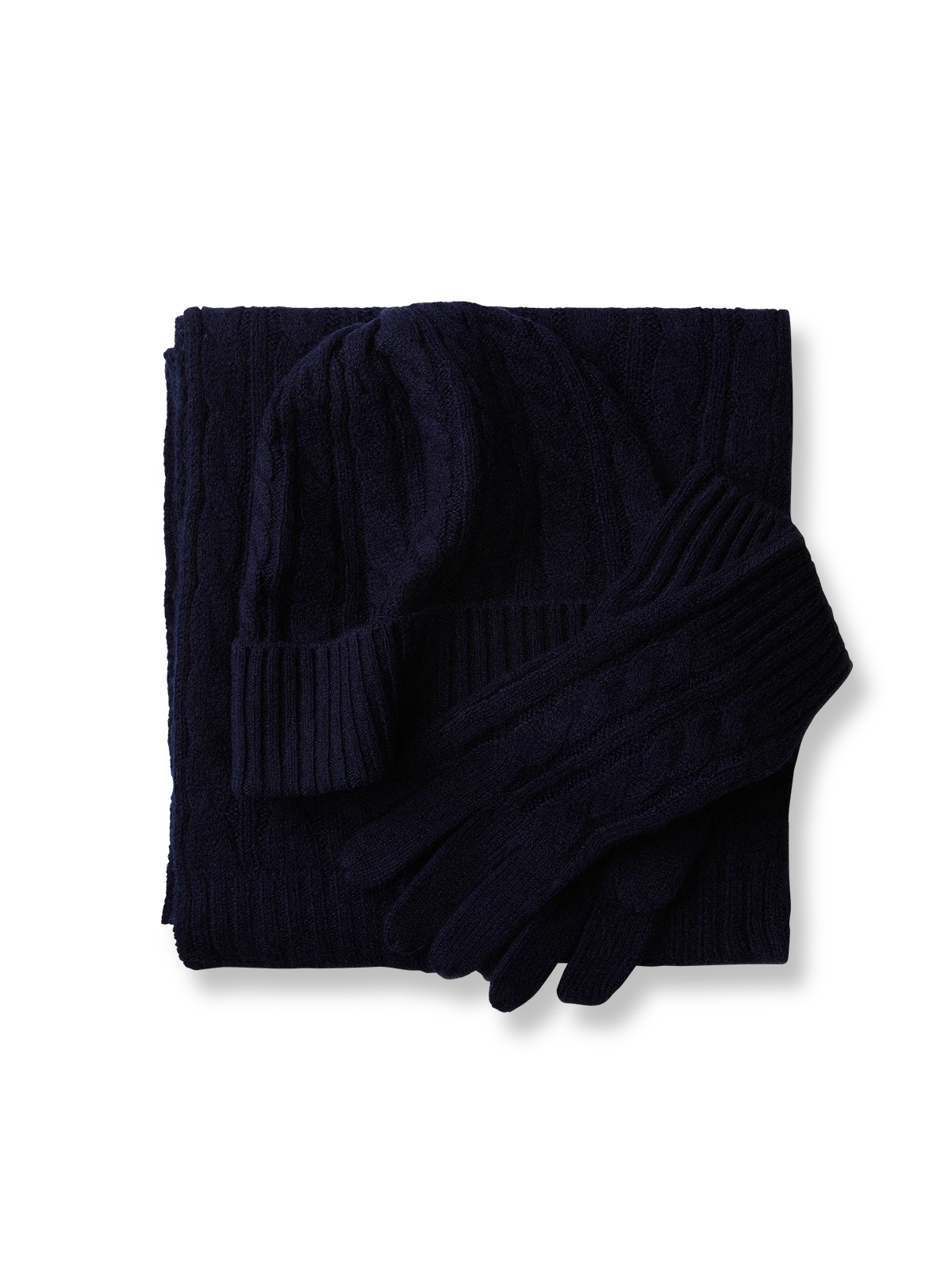 製品画像: ケーブル柄 ウールニット3点セット(マフラー、帽子、手袋)の全体展示画像。エレガントで統一感のあるデザインが特徴。柔らかなラムウールとカシミヤ混紡素材を使用し、冬の防寒用に最適。
詳細画像: ケーブル柄の編み目をクローズアップした詳細画像。高品質ラムウール90%とカシミヤ10%混紡素材の柔らかさと光沢感を強調したディテール。