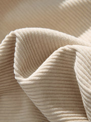 製品画像
多ポケットコーデュロイカジュアルスーツ 100%コットンのコーデュロイ素材を使用し、カジュアルさとエレガンスを兼ね備えた万能アイテム。ポケットデザインが機能性を...
詳細画像
多ポケットコーデュロイカジュアルスーツのディテール しっかりとしたコーデュロイ素材、エレガントな仕立て、実用的なポケットデザインが特徴。