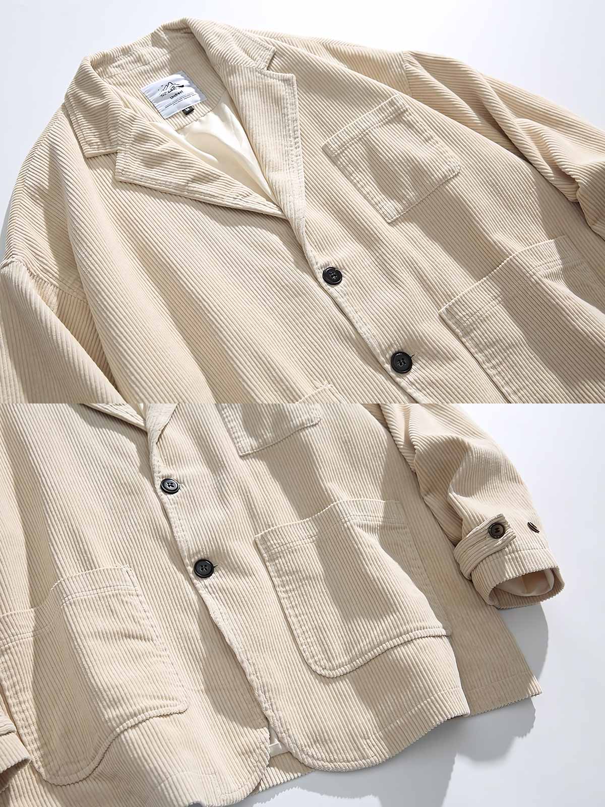 製品画像
多ポケットコーデュロイカジュアルスーツ 100%コットンのコーデュロイ素材を使用し、カジュアルさとエレガンスを兼ね備えた万能アイテム。ポケットデザインが機能性を...
詳細画像
多ポケットコーデュロイカジュアルスーツのディテール しっかりとしたコーデュロイ素材、エレガントな仕立て、実用的なポケットデザインが特徴。