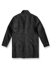 製品画像
ウール混紡のスタンドカラー ミドル丈 チェック柄コートの全体展示図。クラシックなチェック柄デザインとミドル丈シルエットが特徴。
詳細画像
スタンドカラーの防風デザインとクラシックなチェック柄生地のディテールクローズアップ。レトロで洗練された印象を強調。