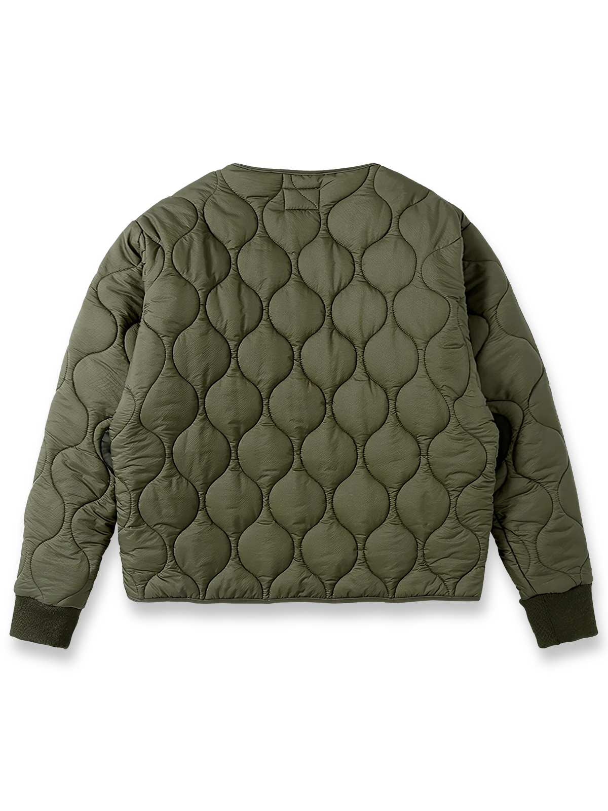 製品画像
「立体ポケットが特徴的なミリタリースタイルのキルティング中綿ジャケット正面画像。ヴィンテージ感とモダンな実用性が融合したデザイン。」
詳細画像
「メタリック調のコーン樹脂ジッパーや、立体的な多ポケットデザインのディテールをクローズアップした画像。」