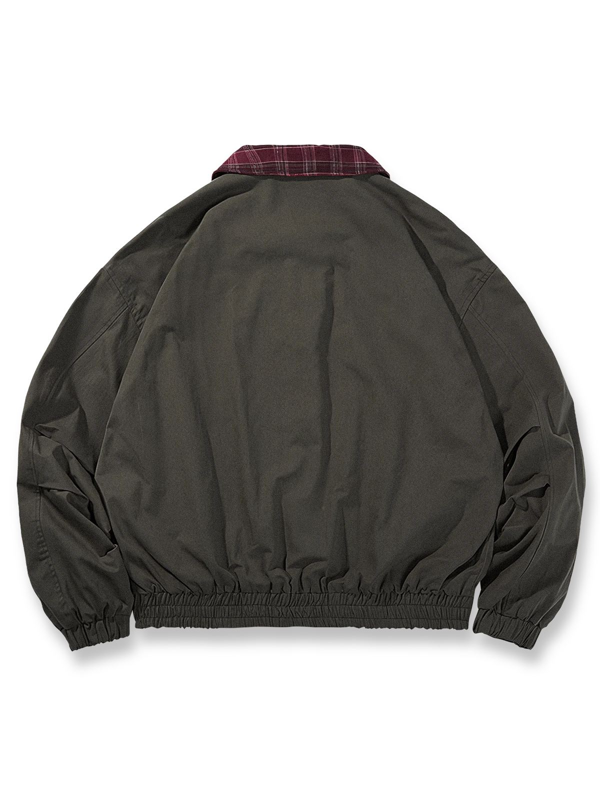 製品画像
「クラシックなパッチワークチェック柄とルーズフィットシルエットが特徴のジャケット全体写真。100%コットン素材で快適さとレトロなスタイルを両立した秋冬のマストアイテム。」
詳細画像
「パッチワークチェック柄デザインが際立つ襟やポケット部分のディテール写真。柔らかく耐久性のある100%コットン素材が使用されたジャケットの特徴を強調した詳細画像。」