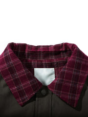 製品画像
「クラシックなパッチワークチェック柄とルーズフィットシルエットが特徴のジャケット全体写真。100%コットン素材で快適さとレトロなスタイルを両立した秋冬のマストアイテム。」
詳細画像
「パッチワークチェック柄デザインが際立つ襟やポケット部分のディテール写真。柔らかく耐久性のある100%コットン素材が使用されたジャケットの特徴を強調した詳細画像。」