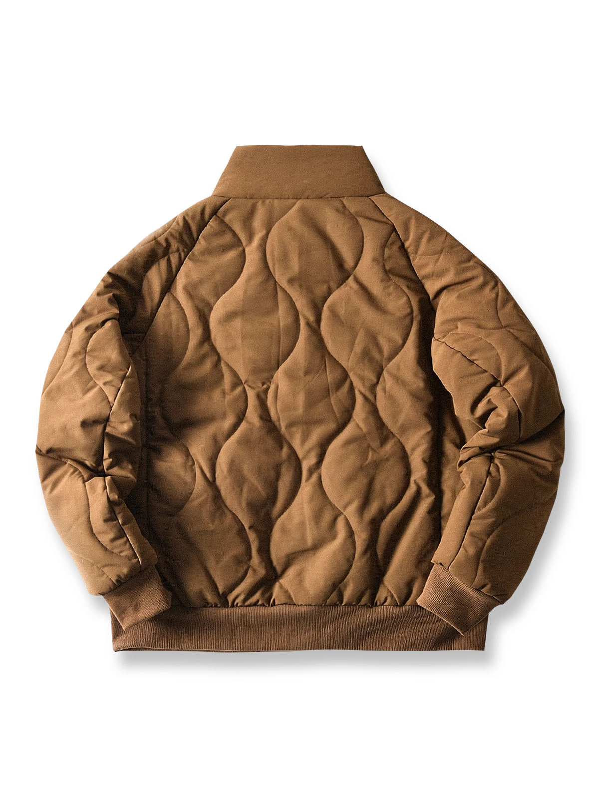 製品画像
「波形キルティングデザインとハイネック仕様が特徴の保温ダウンジャケット正面写真。防風性・保温性・快適性に優れ、静電気防止加工を施したナイロン素材を採用した秋冬に最適なアイテム。」
詳細画像
「フラップ付きの両サイドポケットと背面の通気性メッシュパネルのディテール写真。波形キルティングで中綿が均等に保温性を発揮し、エアダウン素材が快適さを提供するジャケットの特徴を強調した画像。」