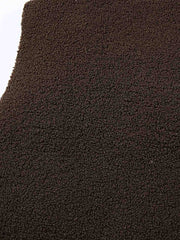 製品画像
「立体迷彩ポケットを取り入れたバイカラーのダウンベスト。軽量で保温性に優れたデザインが特徴。秋冬のアウトドアや日常使いに最適な防寒アウター。シンプルなフロントジップと個性的な迷彩デザインがスタイリッシュなカジュアルスタイルを演出する一着」
詳細画像
「立体感のある迷彩ポケットが特徴のバイカラーデザインダウンベスト。シンプルなフロントジップと実用的なポケットがアクセントになり、レイヤードスタイルにも適した秋冬用防寒アウターのディテールクローズアップ」