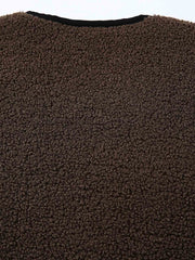 製品画像
「立体迷彩ポケットを取り入れたバイカラーのダウンベスト。軽量で保温性に優れたデザインが特徴。秋冬のアウトドアや日常使いに最適な防寒アウター。シンプルなフロントジップと個性的な迷彩デザインがスタイリッシュなカジュアルスタイルを演出する一着」
詳細画像
「立体感のある迷彩ポケットが特徴のバイカラーデザインダウンベスト。シンプルなフロントジップと実用的なポケットがアクセントになり、レイヤードスタイルにも適した秋冬用防寒アウターのディテールクローズアップ」