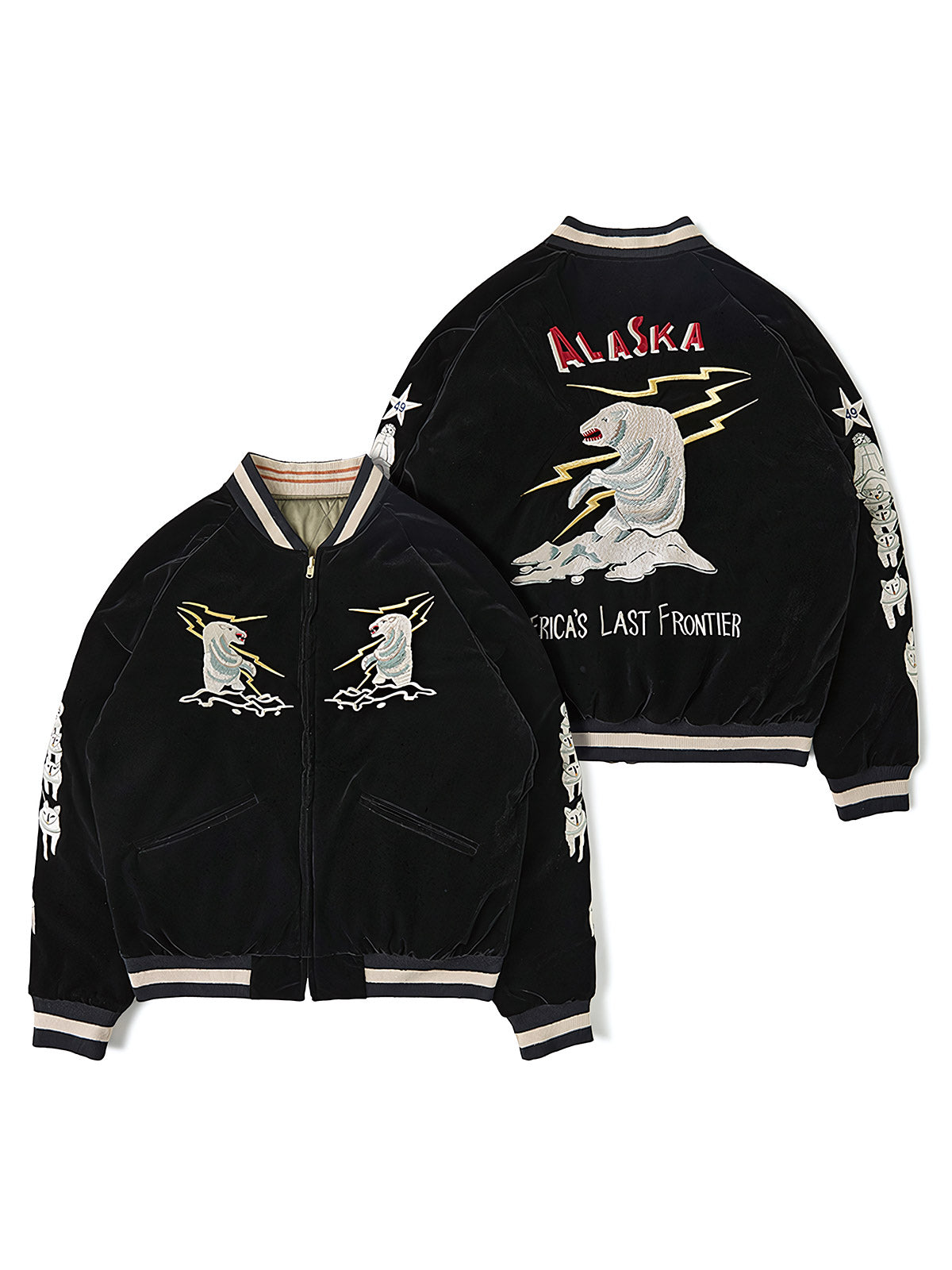 製品画像
1950年代アラスカをテーマにしたヴィンテージ刺繍リバーシブルスカジャン。片面はブラックベルベット素材にホッキョクグマ刺繍、もう片面はサテンポリエステルにアラスカ地図とトナカイ刺繍。どちらの面も印象的なデザインが施されています。
詳細画像
YKK製スライダージッパー、ライトニングデザインとホッキョクグマの刺繍ディテール。丁寧な仕上げが際立つ。