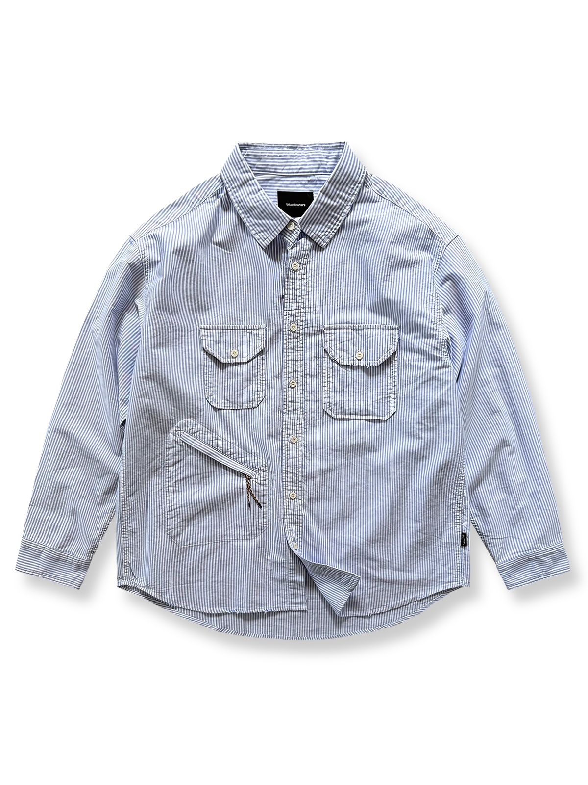 ルーズフィットのオックスフォードツイルワークシャツ全体図