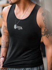 ブラックのメッシュタンクトップ、フロント中央にロゴが見える