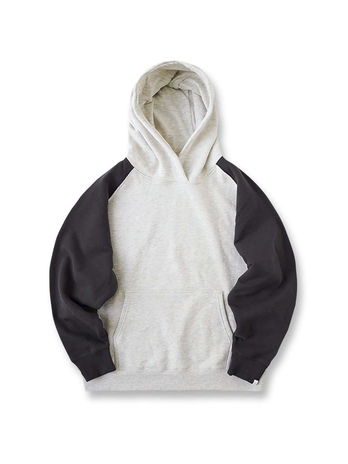 製品画像
430gの厚手スウェット生地で作られたバイカラー ラグランスリーブ パーカー全体画像。ヴィンテージカレッジ風のデザインが特徴で、秋冬の万能アイテムとして活躍。
詳細画像
肩周りをすっきり見せるラグランスリーブデザインと、縫製部分を補強した三本針ステッチのクローズアップ画像。厚手リブ仕様のディテールも確認可能。