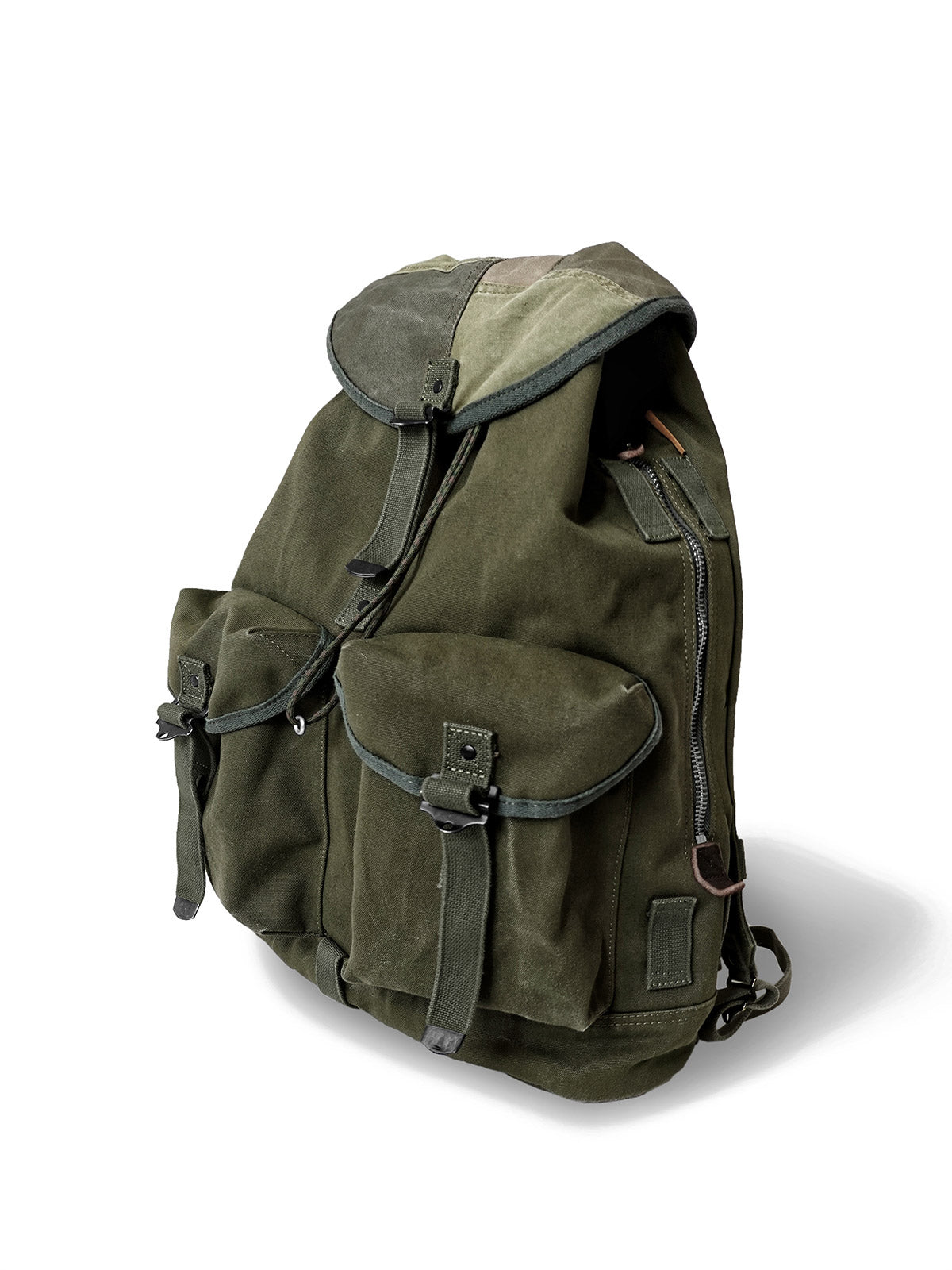 レトロなピンカラーキャンバスとレザーを組み合わせた登山リュックの全体図