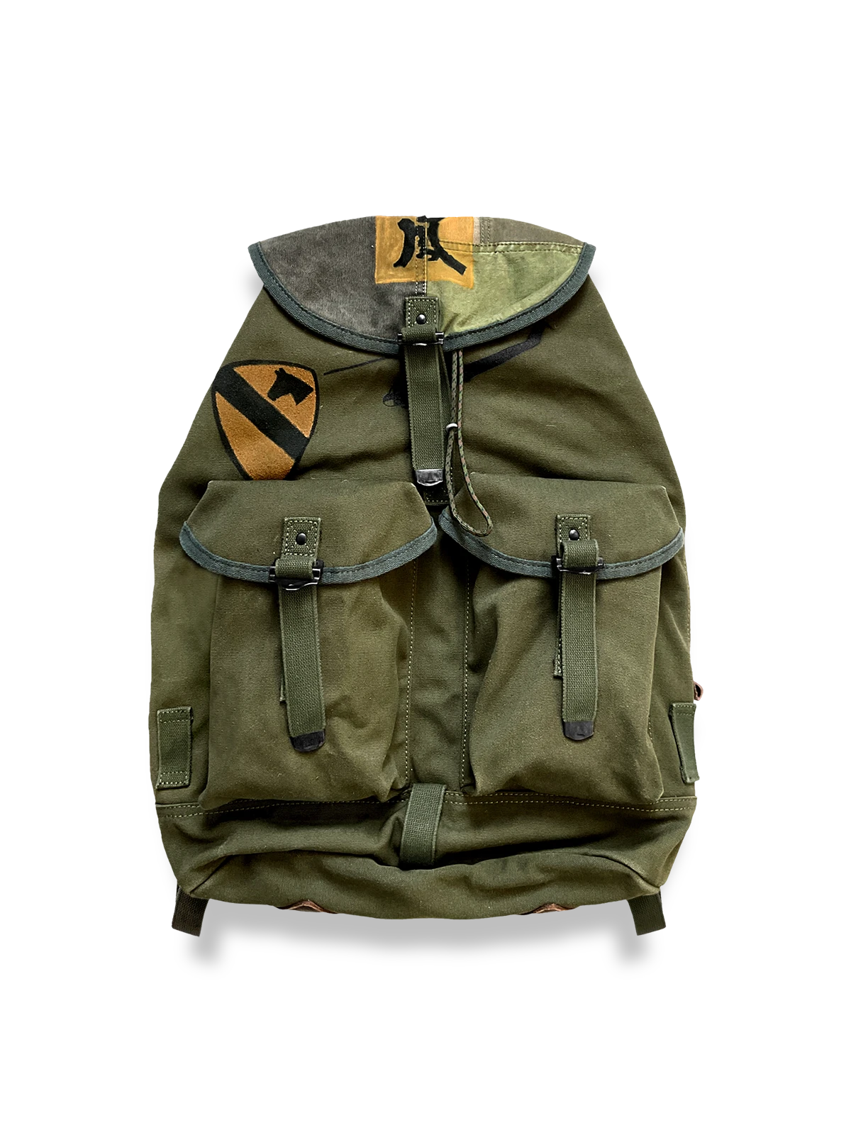 レトロなピンカラーキャンバスとレザーを組み合わせた登山リュックの全体図