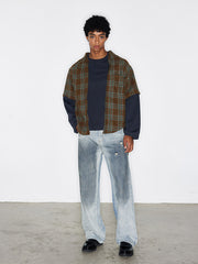 モデルが着用したチェック柄ヴィンテージ風レイヤード風ルーズシャツ