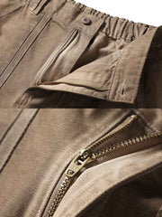 膝部分の補強ステッチと裾のドローストリングをクローズアップ