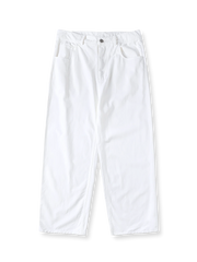 製品画像: ウィービングの織りストレートロングスラックスの全体展示。ピュアホワイトのカラーが特徴で、シンプルでレトロなデザインが際立つロングスラックス。通勤やカジュアルなシーンに最適なアイテム。
詳細画像: ウエスト部分とジッパーのディテール特写。ウィービング織りによる高級感と耐久性、細部まで丁寧に仕上げられたジッパーとハイウエストデザインが強調されています。