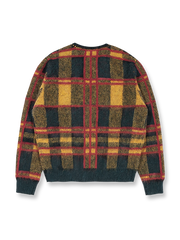 製品画像: クラシックなチェック柄モヘアVネックカーディガンの正面全体画像
詳細画像: モヘア特有のふんわりとした毛羽立ちとボタンディテールのクローズアップ画像