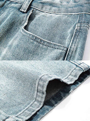 製品画像: ウォッシュド加工とヒゲ加工を施したストレートデニムパンツ全体展示、アメリカンヴィンテージスタイルのディテールが際立つデザイン
詳細画像: ヒゲ加工とウォッシュド加工のディテールクローズアップ、自然な色褪せ感とヴィンテージ感を強調