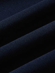 製品画像: 260G ヘビーコットン素材を使用したクラシックなヘンリーネック長袖Tシャツ全体展示、アメリカンヴィンテージスタイルのデザイン
詳細画像: ヘンリーネックのボタンディテールとヘビーコットン生地のクローズアップ、質感と耐久性を強調した部分