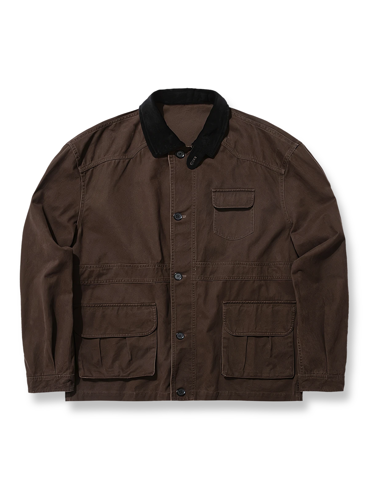 製品画像: アメリカンヴィンテージスタイルのコーデュロイ襟ハンティングワークジャケット全体展示、バーンズ風デザインとサンドウォッシュ加工が施されたクラシックなヴィンテージジャケット
詳細画像: コーデュロイ襟と多機能ポケットのディテール特写、サンドウォッシュ加工で強調された自然な色褪せ感と耐久性