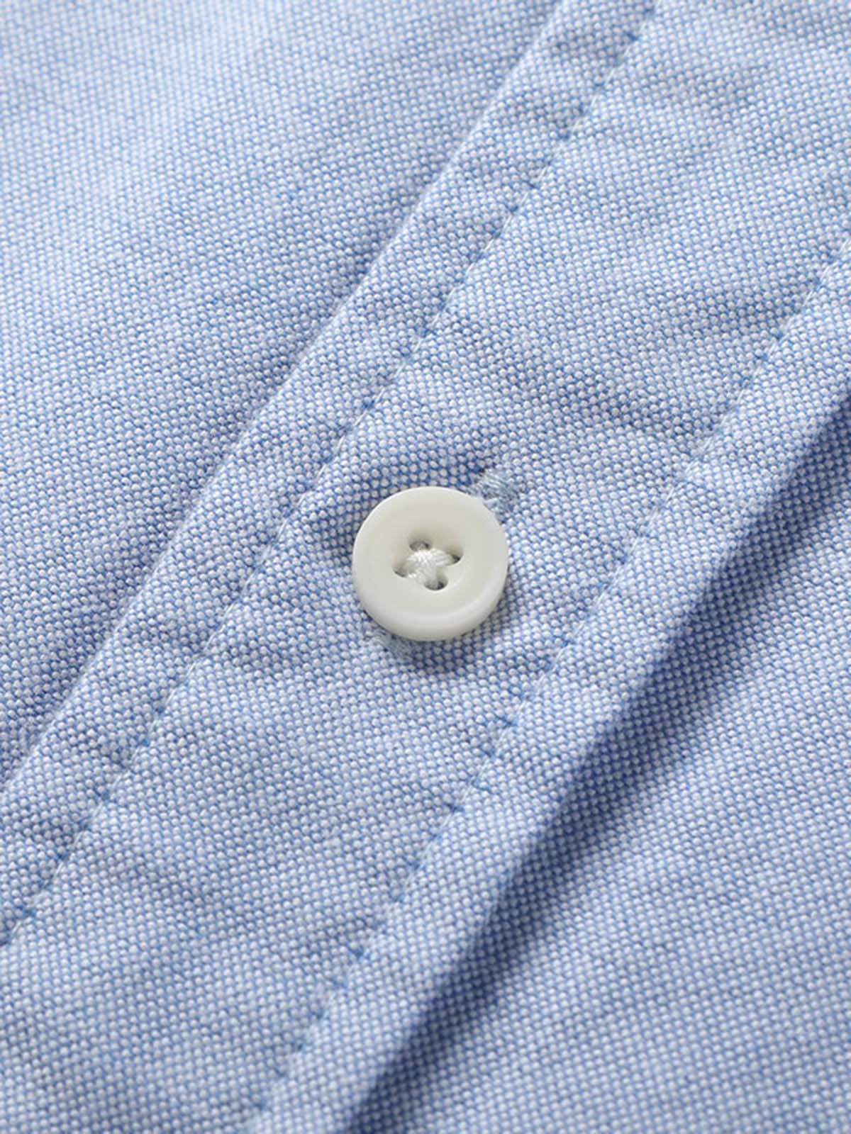 詳細画像:斜めジッパーポケットとラウンドヘムのディテール