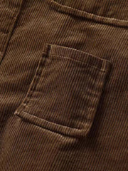 詳細画像:多ポケットデザインとコーデュロイ生地のディテール