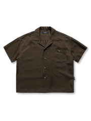 前面から見たワイドレギュラーショートスリーブシャツ全体