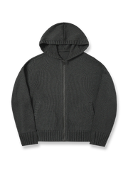 製品画像: 6色展開のフード付きケーブル編みニットカーディガンの全体展示。レトロなケーブル編みとルーズシルエットが特徴的なカジュアルなデザイン。
詳細画像: ケーブル編みディテールとマットシルバージッパーの特写。細部の編み模様とジッパーが際立つ画像。