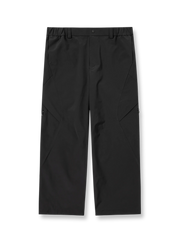 製品画像: アウトドアハイキングシェルパンツ全体展示 - アウトドアやスポーツに最適な機能的なデザイン。
詳細画像: 異形カッティングとジップポケットのディテール展示 - 立体感のあるビジュアルと収納力。