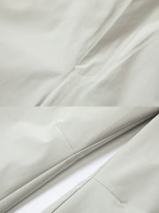 製品画像: アウトドアハイキングシェルパンツ全体展示 - アウトドアやスポーツに最適な機能的なデザイン。
詳細画像: 異形カッティングとジップポケットのディテール展示 - 立体感のあるビジュアルと収納力。