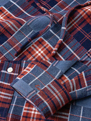 製品画像: ジャパニーズテイストの色織り レトロチェック柄 フーディーシャツジャケットの正面展示
詳細画像: 赤と青のチェック柄のディテールとフードデザイン