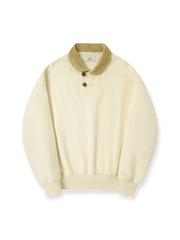 製品画像: 450Gカーボンブラッシュ加工のコーデュロイショールカラーレトロスウェット 正面全体展示
詳細画像: コーデュロイ襟と本革ボタンのディテールが映えるディテール展示