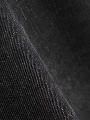 製品画像: アメリカンヴィンテージ ワイドデニムパンツの全体展示。高品質な13OZデニムを使用した、酵素洗い加工でヴィンテージ感を引き立てたデザイン。
詳細画像: 酵素洗い加工とデニムの質感ディテールの特写。繊細な質感と自然なヴィンテージトーンが強調されており、素材感が伝わる画像。