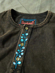 花柄刺繍入り ヘンリーネック 長袖Tシャツ