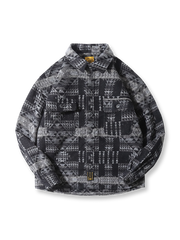 製品画像:
ナバホ族の幾何学模様が融合したウール混シャツ。暖かく快適、民族的な魅力が溢れたデザイン。秋冬にぴったりな一着。
詳細画像:
ウール混生地で耐久性と快適性を兼ね備えたナバホ柄シャツ。対称的なダブルポケットデザインが機能性を高め、レトロでアート感のある仕上がり。