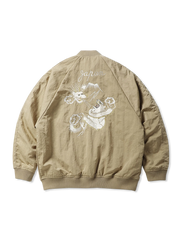 製品画像:スカジャン(横須賀刺繍ジャケット)全体展示