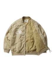 製品画像:スカジャン(横須賀刺繍ジャケット)全体展示