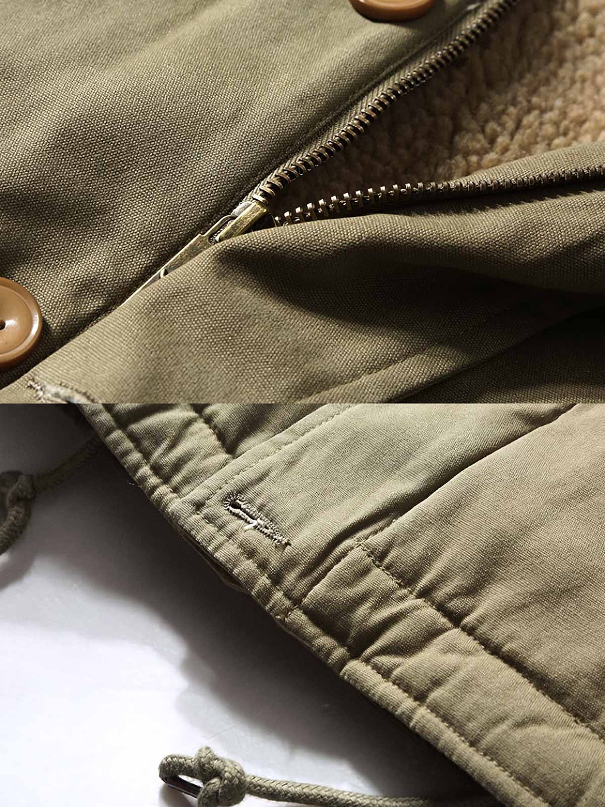 製品画像
「WWII時代のクラシックN-1デッキジャケットを再現した全体画像。中綿と防風キャンバス生地で、保温性と耐久性を兼ね備えた冬用アウター。」
詳細画像
「厚手の中綿襟部分とARMY刺繍、ヴィンテージ感のあるボタンとジッパーの二重構造のディテール画像。」