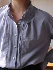 フリルネックランタンスリーブシャツ