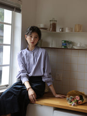 フリルネックランタンスリーブシャツ