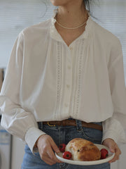 フリルネックランタンスリーブシャツ